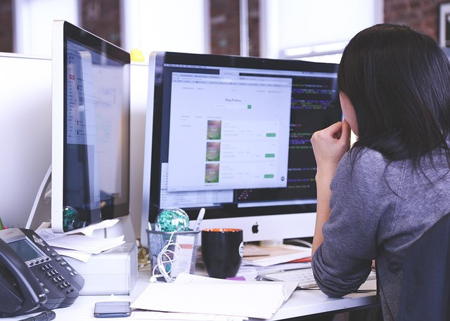 Smart Startup Domains: Use an AI Domain Name Generator to Find Brandable Names