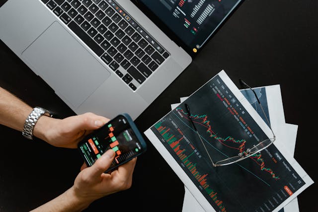The Beginner's Bible to Stock Market Basics: Everything You Need to Know
