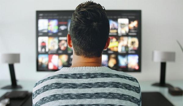 Mp4moviez Filmyzilla: Impact on the Film Industry and Copyright Laws 