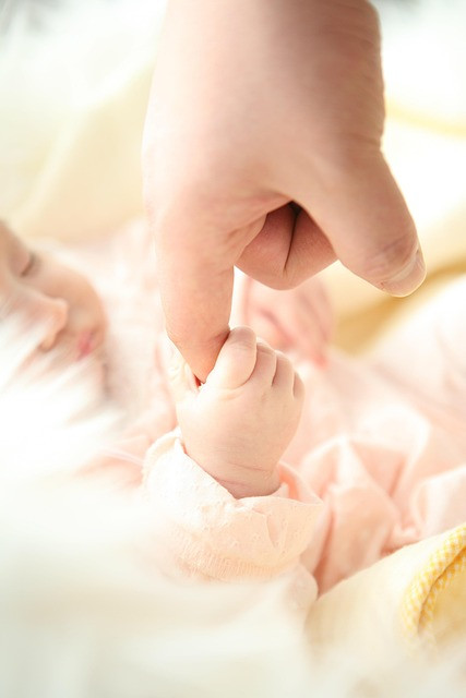 Month-by-Month Guide: Baby Development Milestones 0 to 12 Months