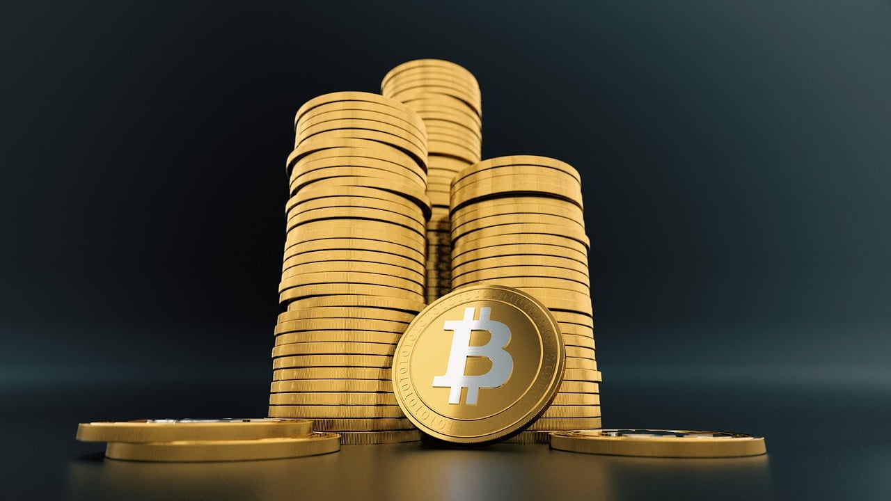 Is Bitcoin a better investment than Ethereum? 