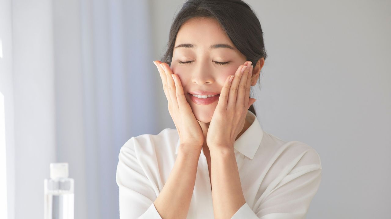 Simple Ways to Get Glowing Skin at Home