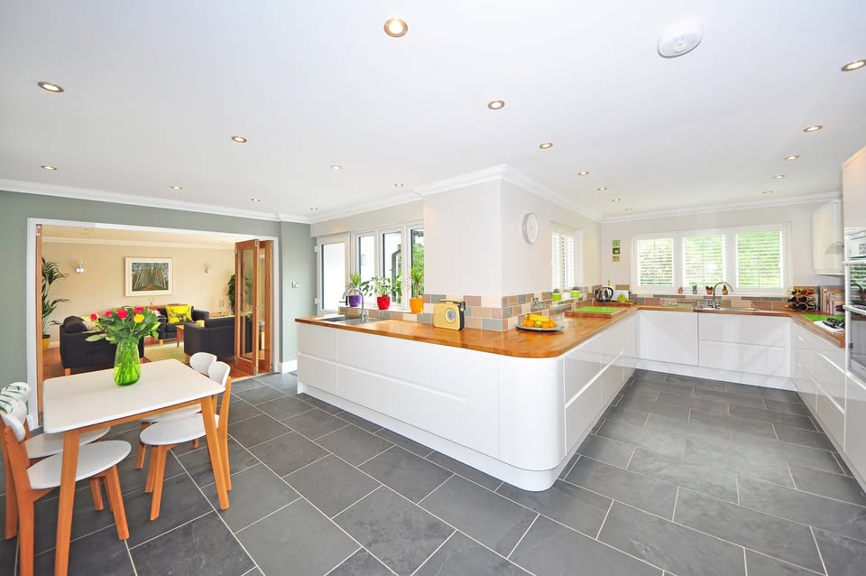Why Homeowners Choose uPVC Windows in Epsom: A Practical Guide to Performance and Comfort