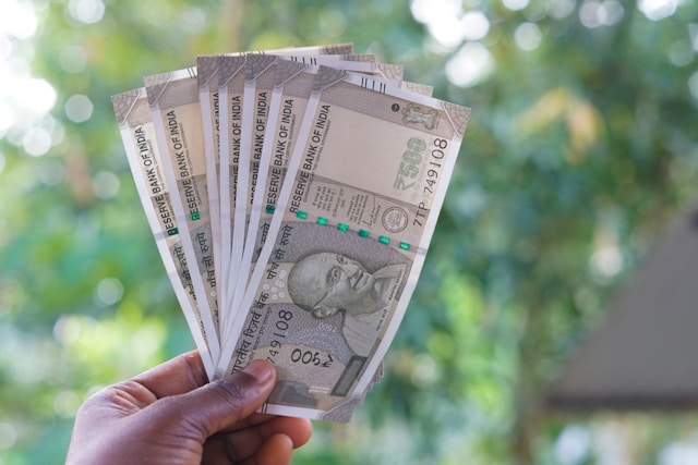 Salary Advance Loan Online - Top 6 Competitors Compared & How to Choose the Best App