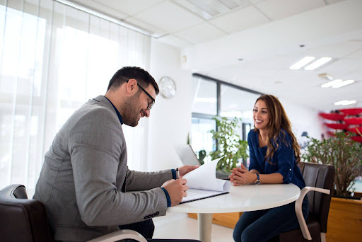 6 Benefits of Using Hiring Experts for Business Growth
