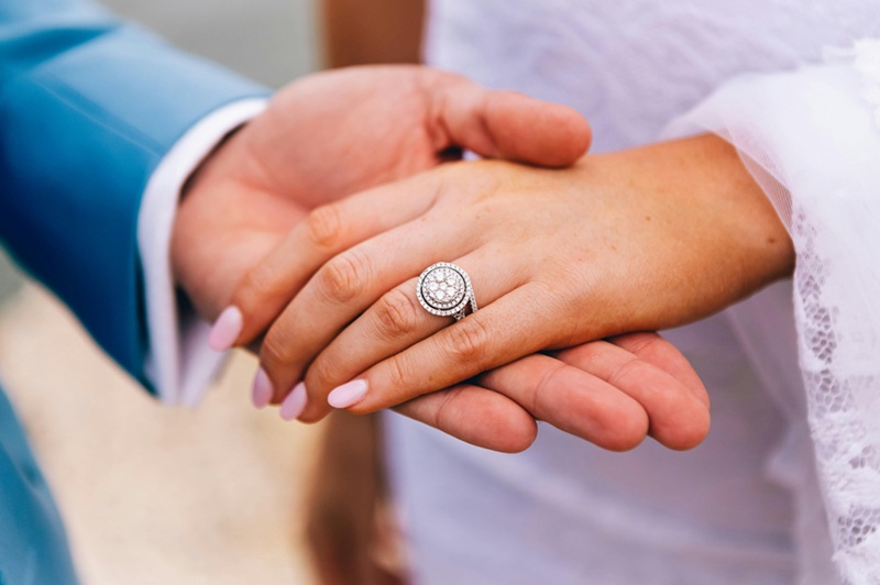 Double Halo Engagement Rings: A Sparkling Choice for Modern Brides